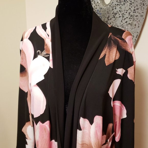 Pink & Black Floral Kimono - Picture 1 of 4